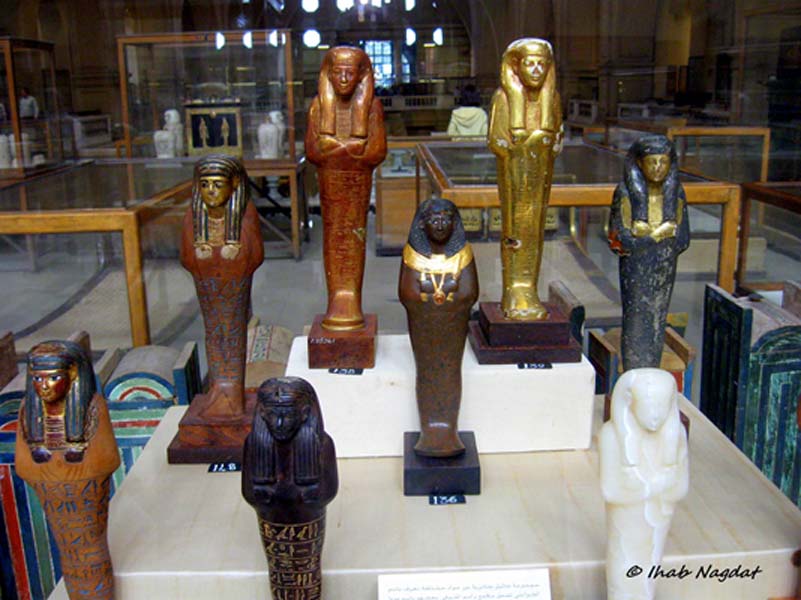 Ancient Egyptian burials consisted of anywhere between two, and, in pharaonic tombs, around a thousand shabtis. It was believed that these “Answerers” would carry out tasks on behalf of the deceased in the Hereafter. A superb display of exquisite figurines from different periods, produced from various materials. Egyptian Museum, Cairo.