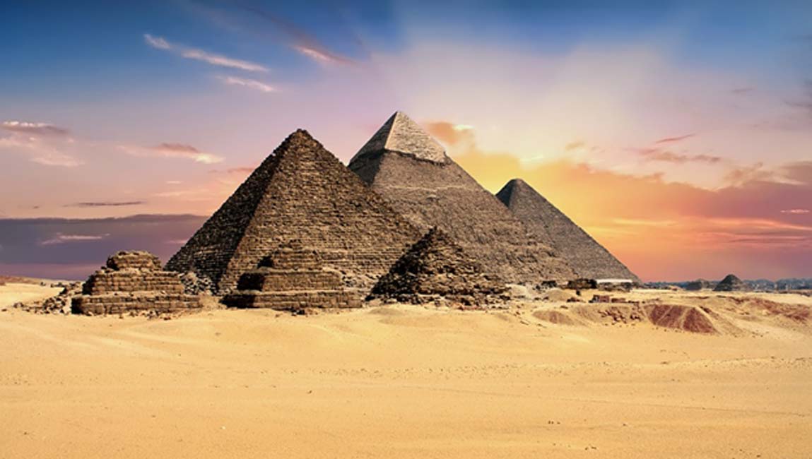 Are the Pyramids contemporaries of the Medicine Wheels? (Public Domain)