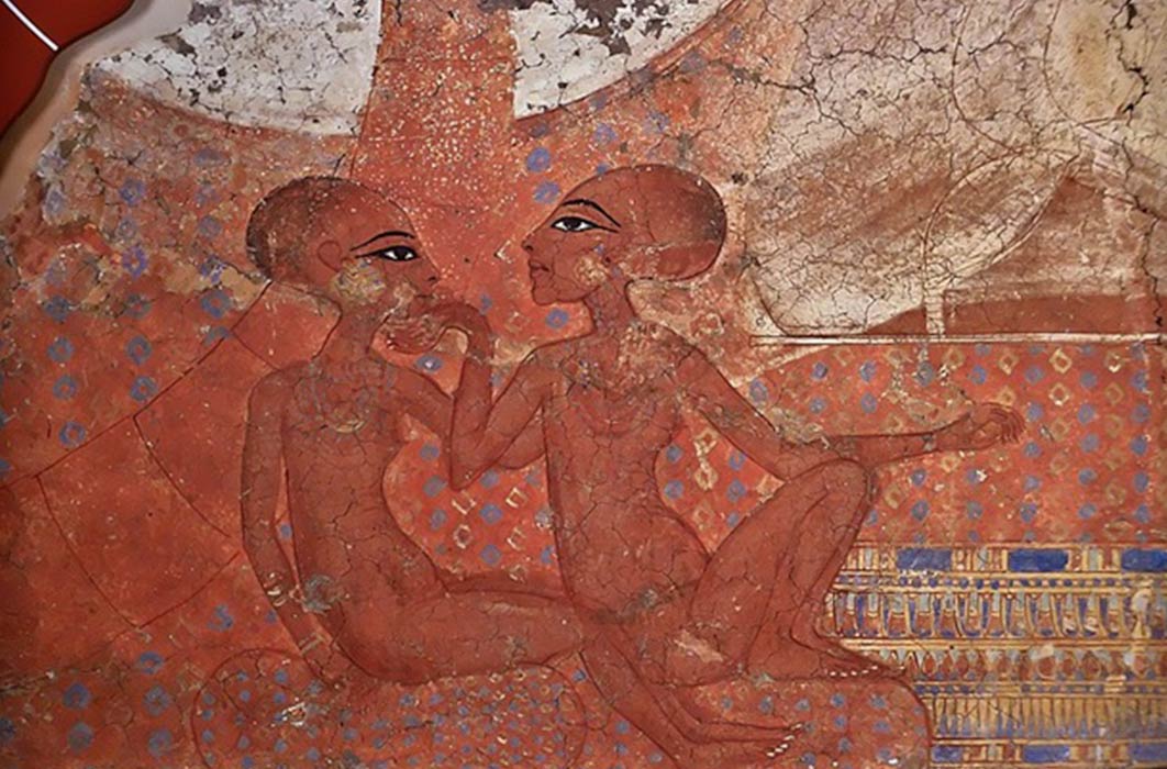 Fragment of a mural representing Akhenaten and Nefertiti  (1345 – 1335 BC) Museo Ashmolean (Jl FilpoC/ CC BY-SA 4.0)