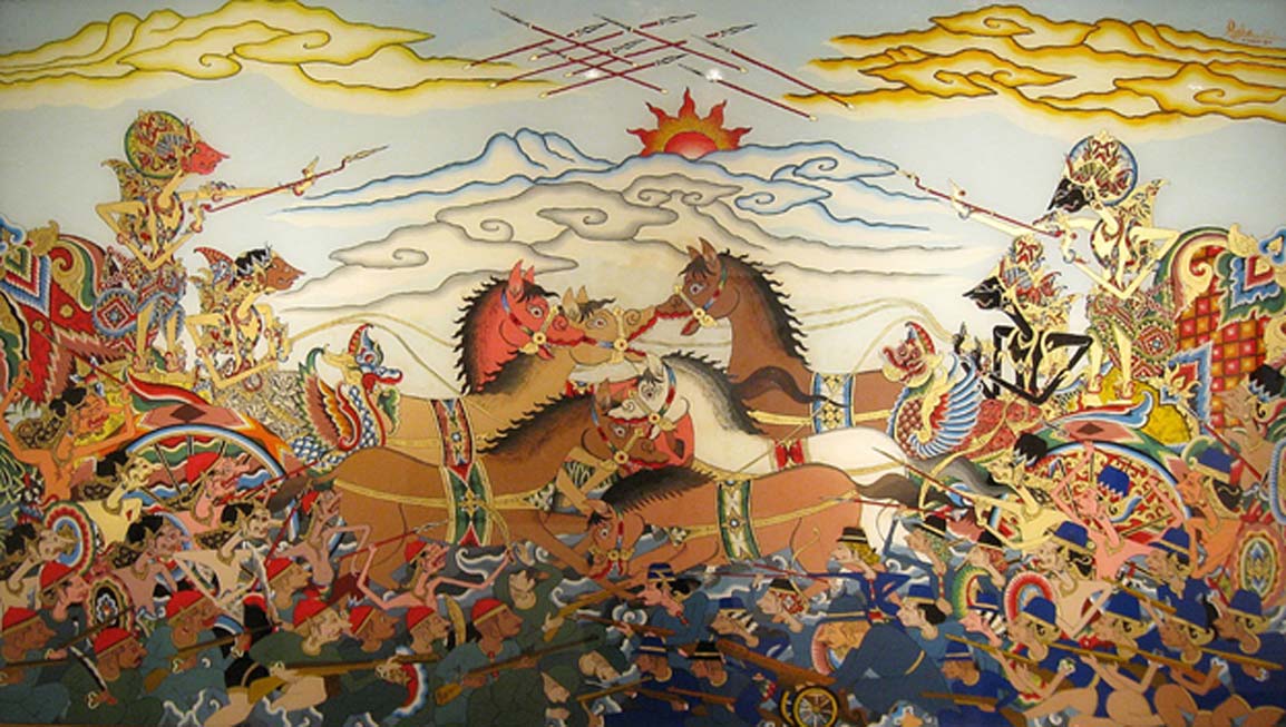 The Cirebon glass painting of Bharatayudha battle in Wayang style. Kurawa on the left and Pandava on the right. On the left Karna rides the chariot with Salya as the driver, while on the right Arjuna rides the chariot with Kresna as the driver.