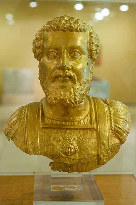 Golden bust of Septimius Severus. (Ggia / CC BY-SA 4.0)
