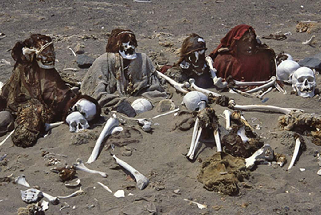 Nazca mummies robbed of precious textiles