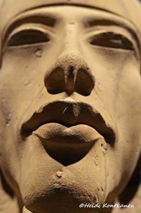 It is difficult to peer back through the mists of time and grasp the true philosophy of Akhenaten’s new religion. We are left to fill in the missing pieces with informed speculation. This sculpted face of one of the king’s colossal statues was found at Karnak Temple. Luxor Museum.