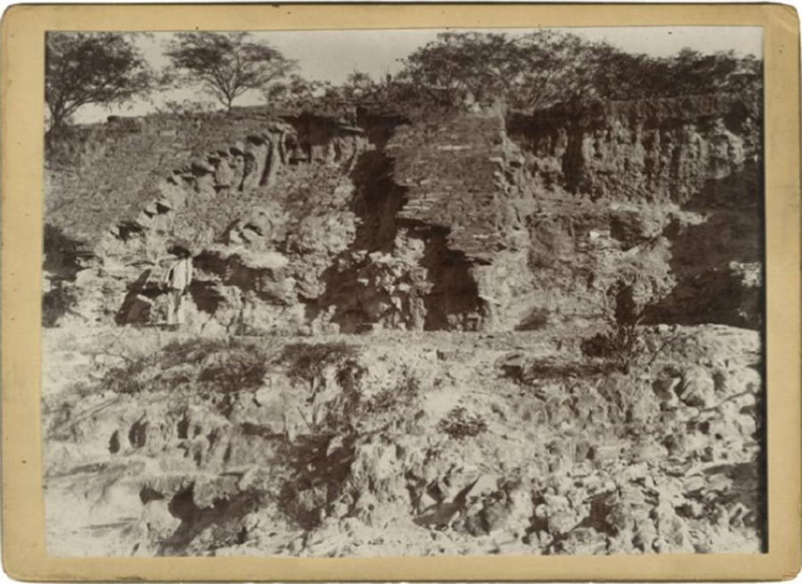 One of very few pictures of the ruins discovered by Niven at Omitlán shows a large temple platform built of small carved stone blocks (note person in the foreground for scale) Mediateca INAH