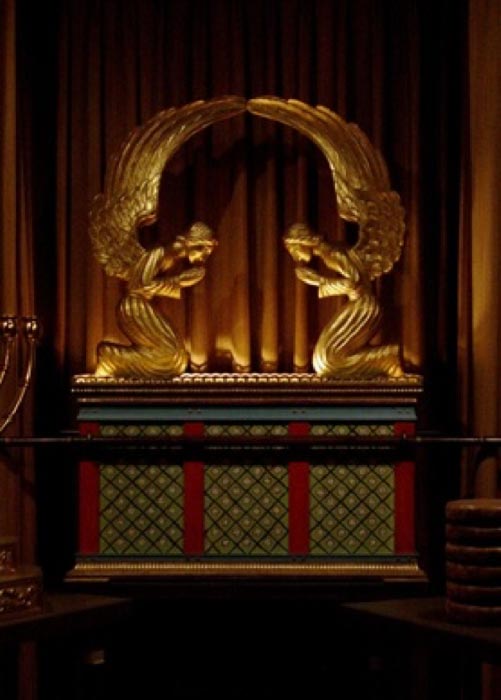 Replica of the Ark of the Covenant in George Washington Masonic National Memorial (CC BY-SA 2.5)