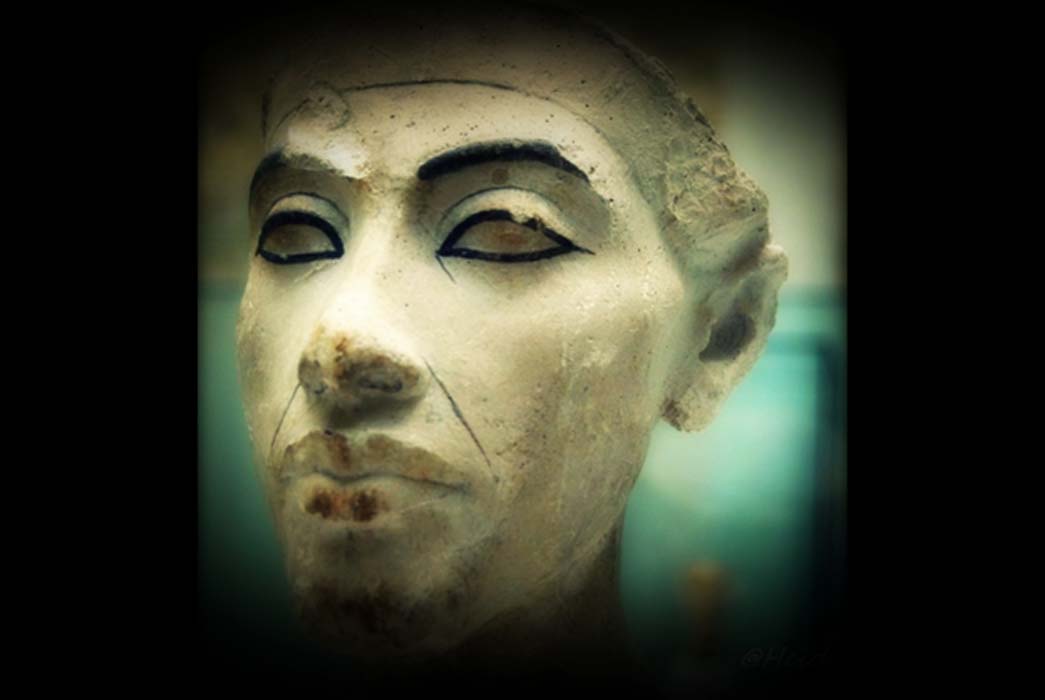 Bust of Akhenaten 