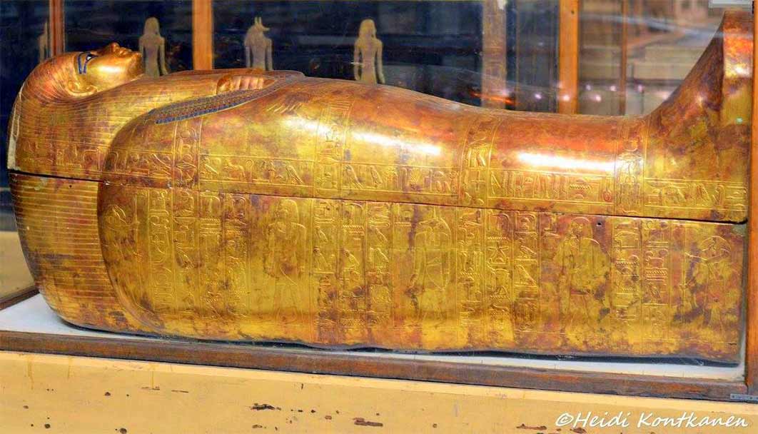 The fine detail of the inner gilded coffin of Tjuyu, the mother of Queen Tiye and grandmother of Akhenaten, shows the supreme skill of ancient Egyptian craftsmen. This is the most perfectly preserved and beautiful of the series of seven anthropoid coffins of Tuya. Except for the eyes and the necklace, it’s entirely covered in gold. KV46, tomb of Yuya and Tjuyu. Valley of the Kings. Egyptian National Museum, Cairo. (Heidi Kontkanen)