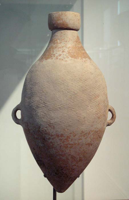 Yangshao hemp-cord marked Amphora, Banpo Phase 4800 BC, Shaanxi (CC BY-SA 4.0)