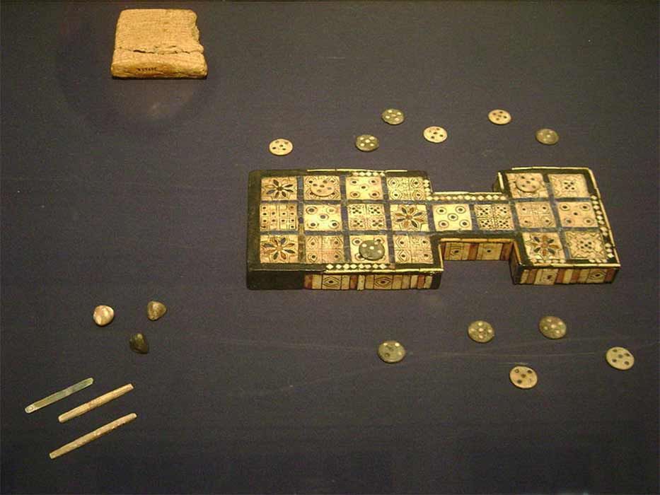 Royal game of Ur at the British Museum (Zzztriple2000/ CC BY-SA 3.0)