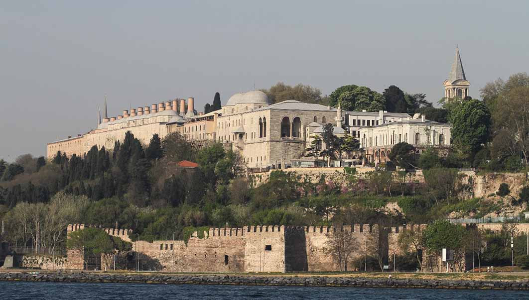Topkapi Palace, Showcasing Ottoman Splendor And Opulence  