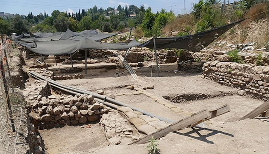 Archaeological excavations near Motza, Israel. (Bukvoet / CC BY-SA 4.0)