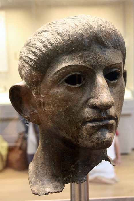 The head of a presumed equestrian statue of Claudius found in the River Alde at Rendham in Suffolk, believed to have been taken from the Temple of Claudius during Boudicca's revolt. British Museum, London. (CC BY-SA 3.0)