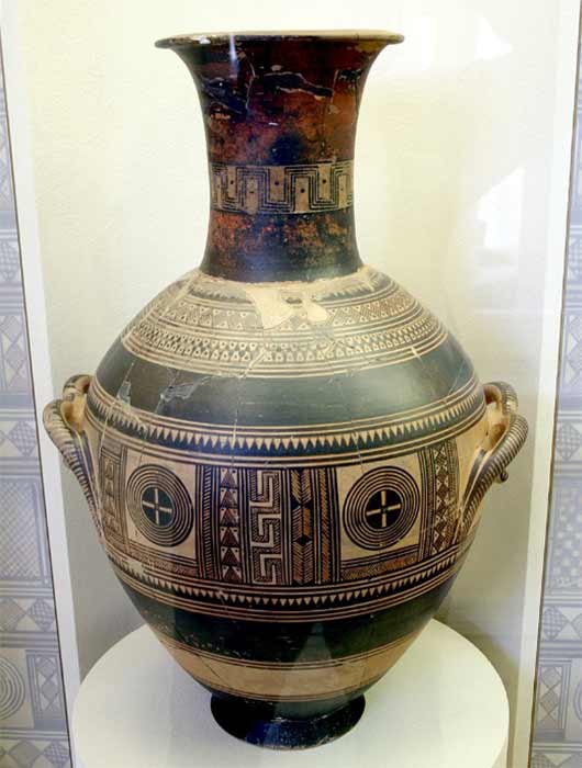 10th century BC cinerary urn amphora ("Geometric period" pottery) of the Kerameikos Archaeological Museum (Giovanni Dall'Orto / Public Domain)