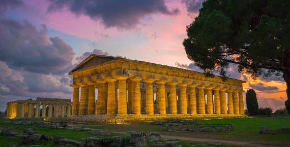 Majestic Temple of Hera at Paestum ( Nido Huebl/ Abobe Stock)