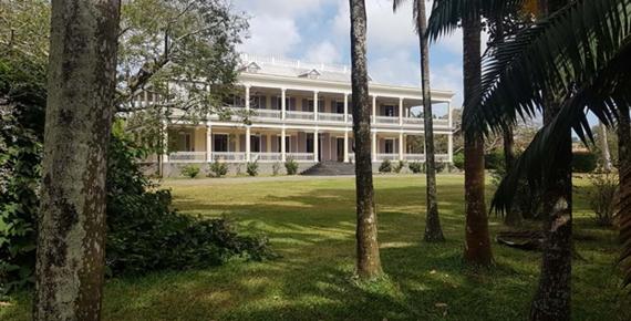 View of the Colonial home on Labourdonnais’ estate reflecting the opulent lifestyle of French sugar cane plantation owners of the 18th century.