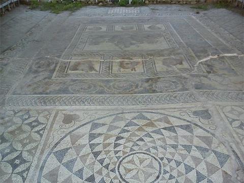 House of Dionysos Mosaic is the largest preserved mosaic found in excavations in Dion, depicting the epiphany of the triumphant Dionysus. (Rjdeadly/ CC BY-SA 4.0)